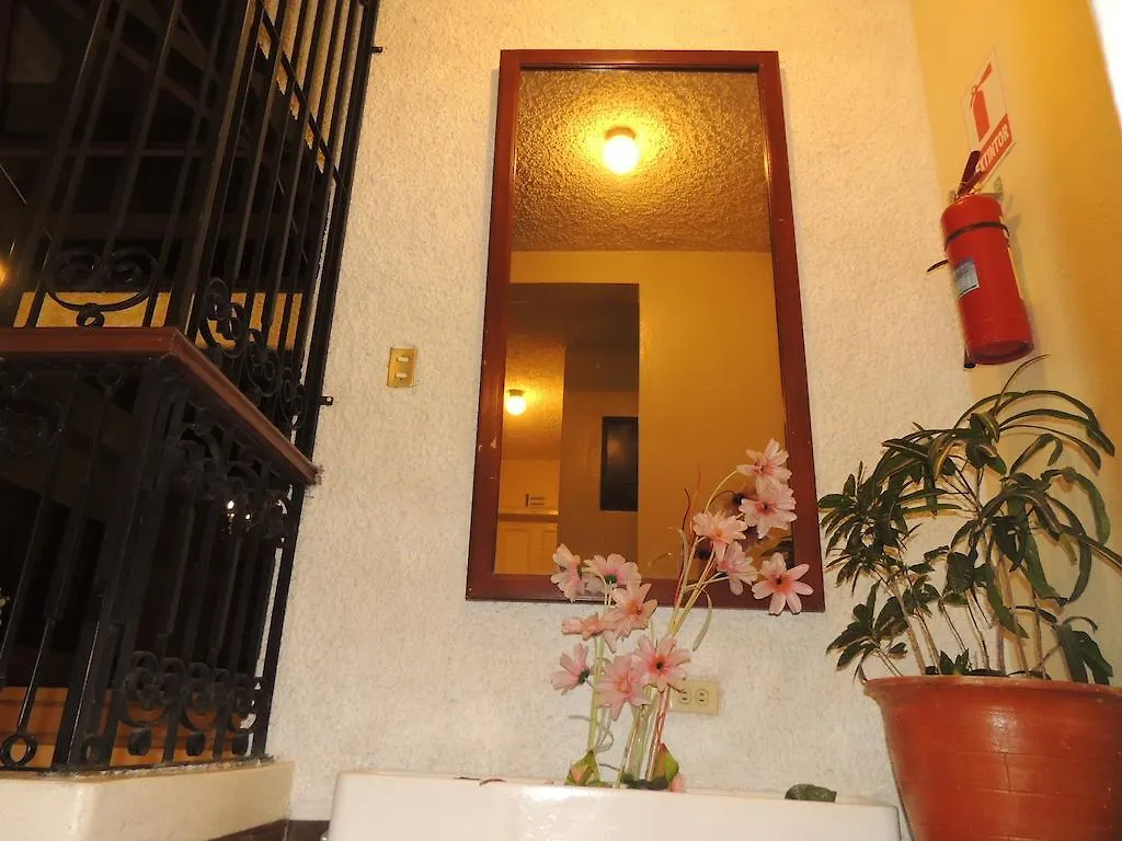 Bed & Breakfast Hostal Mariscal Inn & Suites Cuenca